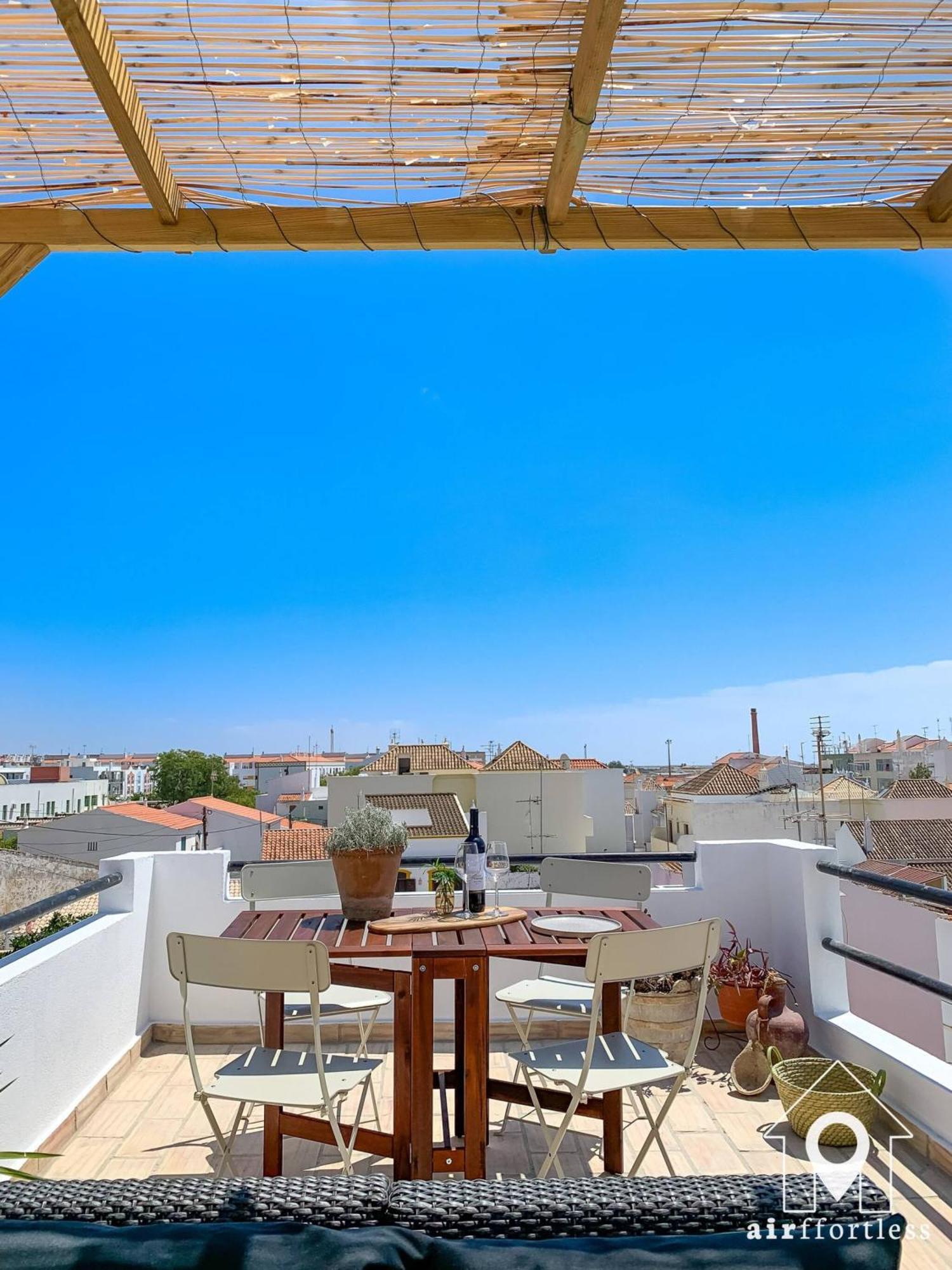 Apartment Casa Castelo, Unique Flat W Pool In Taviras Historical Centre *